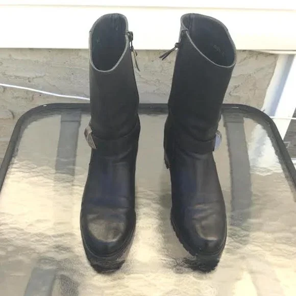 Stuart Weitzman Leather Boots, Size 7.5M - Picture 3 of 6